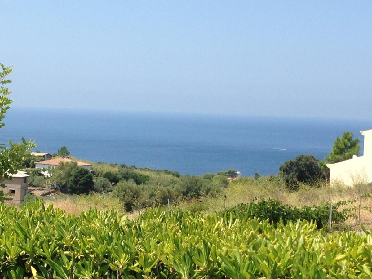 Casa Nel Vigneto Con Vista Mare Apartment Magomadas Ngoại thất bức ảnh